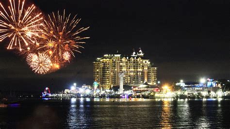 Fireworks Cruise - Destin Snorkel