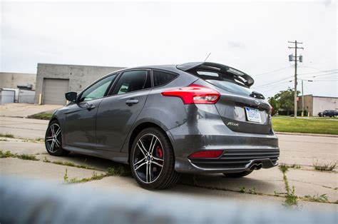 2015 Ford Focus ST Review