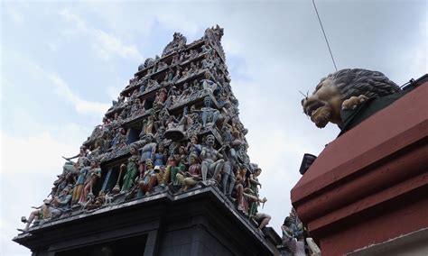 Sri Mariamman Temple in Downtown Singapore - Tours and Activities | Expedia