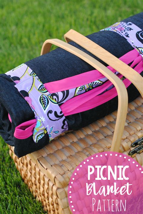 DIY Picnic Blanket Pattern & Tutorial