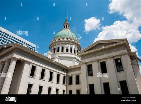 The capitol building in downtown St. Louis Stock Photo - Alamy