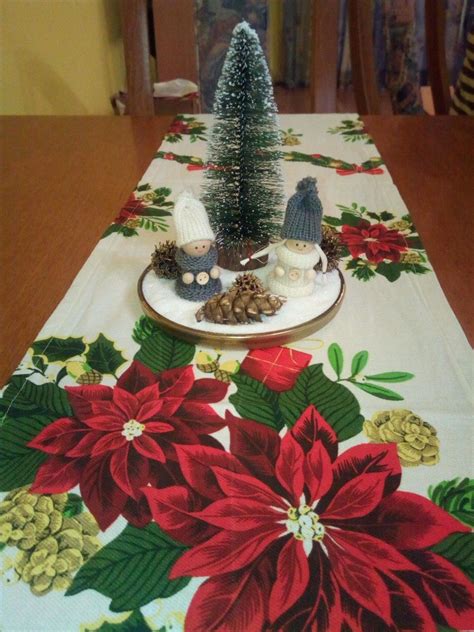 Pin by Danijela on Bozic | Holiday decor, Table decorations, Christmas tree skirt