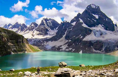 Top 10 places to see or visit in Azad Kashmir Pakistan