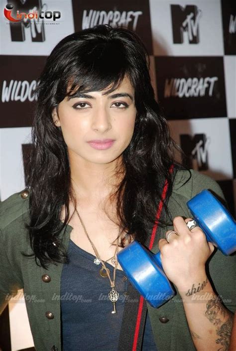 MTV Sexy VJ Bani J Pics and Wallpapers - HD Art Wallpapers