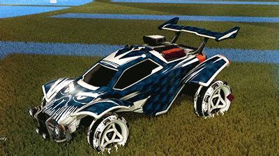 body: Titanium White Octane decal: Titanium White Royal Tyrant wheel: Titanium White Meridian