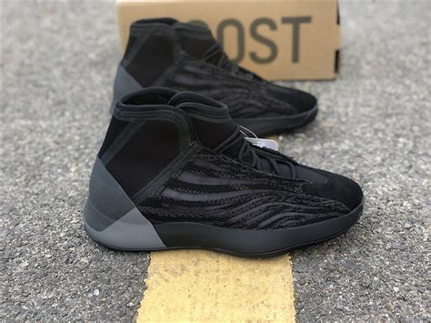 2020 Kanye Wes X adidas Yeezy Basketball Triple Black