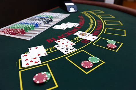 How to Play Blackjack: An Ultimate Guide | Resorts World Catskills