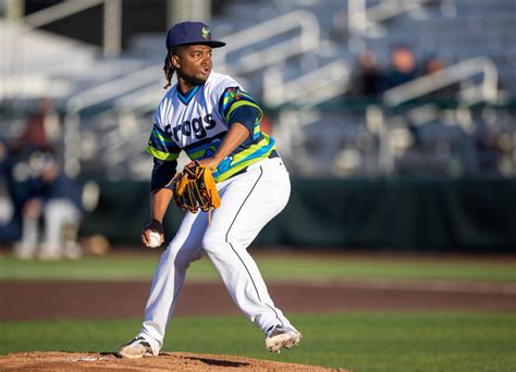 Everett AquaSox on Twitter: "The Mariners open spring training today with a 3-2 victory. 2022 ...