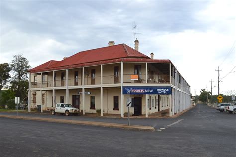 Trundle Hotel | The street frontage is a little small for my… | Flickr