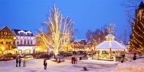 55 Best Christmas Towns in USA - Best Christmas Towns in America