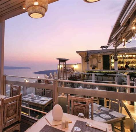 Top Santorini Restaurants with a View (2024 List)