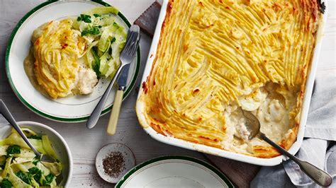 Mary Berry's easy fish pie recipe - BBC Food