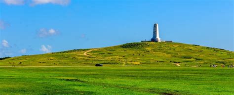 Visit the Wright Brothers Memorial in Kill Devil Hills | Paramount Destinations