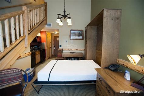 Greek Peak Mountain Resort & Hope Lake Lodge Rooms: Pictures & Reviews ...