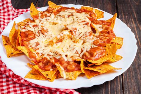 Nachos with Baked Beans