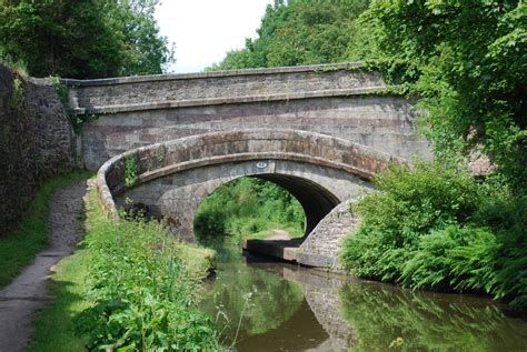 bridge over macclesfield canal for swapping sides | Canal boat, Pretty places, Canal