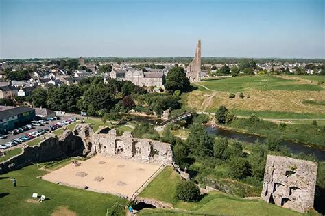 Trim Castle • History & Development • Visitor Information