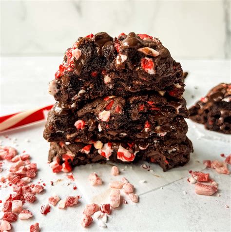 Levain Bakery Chocolate Peppermint Cookies – Modern Honey