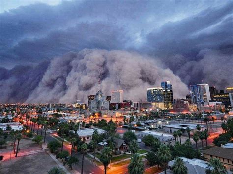 Dust storm in Phoenix | Dust storm, Nature, Natural phenomena