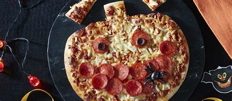 Halloween Recipes - Pumpkin Pizza recipe | Budgens.co.uk