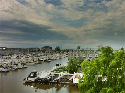 New Buffalo Marina | HDR of the marina from the Harbour Gran… | @shotbyrichie | Flickr