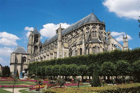 Guide to the Cathedral City of Bourges and its Attractions