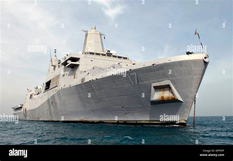 The US Navy USS San Antonio amphibious transport dock ship anchored at ...