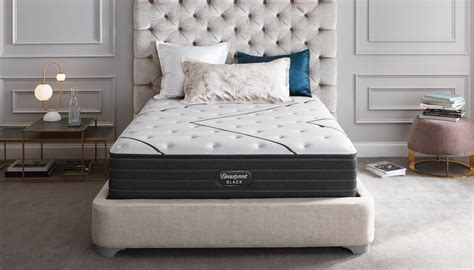 Best Pillow Top Mattresses Reviewed for 2023 | Saatva