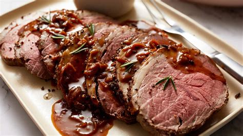 Peppercorn roast beef with onion gravy | SBS Food