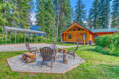 Riverside Cabin with a Hot Tub | Leavenworth, Washington