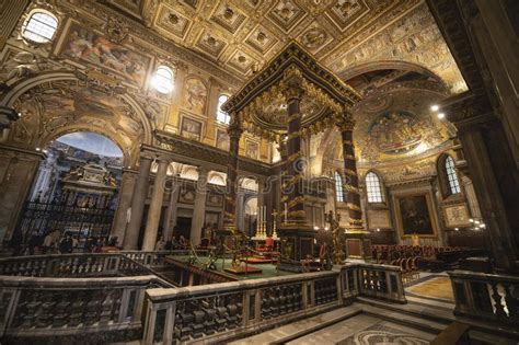 ROME - 15-November, 2019: Inside the St Peter`s Basilica or San Pietro ...