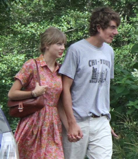 Explore The Age Gap: Conor Kennedy And Taylor Swift's Relationship