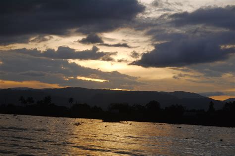 Balloons Over Inle | Intha Floating Villages Beyond the Clouds - Myanmarvels.com