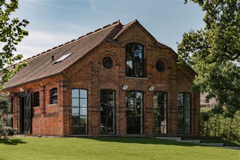 Inside a converted Arts & Crafts barn in the Berkshire countryside - The Spaces