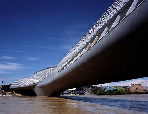 Architectural Bridge Building for the Expo 2008