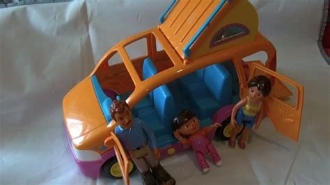 Explore the Adventure with Dora and her Electronic Car Playset