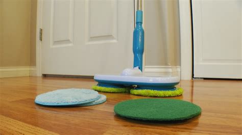 Floor Police Mop Reviews [According to 2023 Tests] - Cleaners Advisor