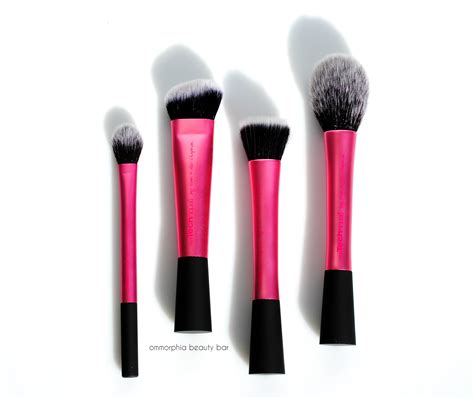 Real Techniques | Face Makeup Brushes (Finishing) | ommorphia beauty bar