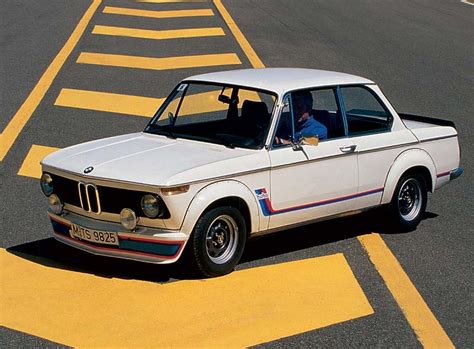 Nostalgic Wednesdays: BMW 2002tii | Mayday Garage