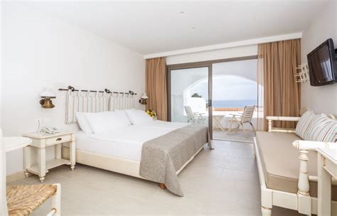 GTP Headlines Creta Maris Receives TripAdvisor 2015 Award, Completes Major Renovation Phase ...