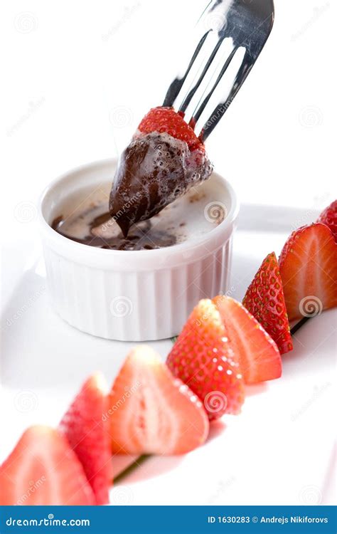 Strawberry in Chocolate Fondue Stock Image - Image of plate, chocolate: 1630283