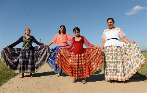 IN PICS: Hungarian Tent Gypsies