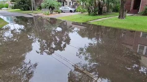 Jacksonville streets remain flooded after Hurricane Ian passes through