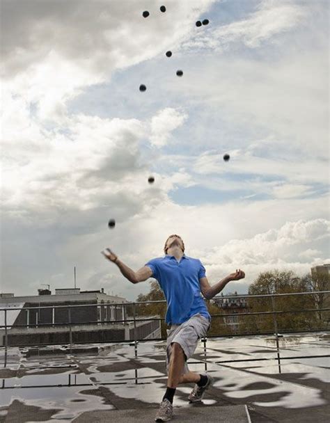 World Record Juggling Number Of Balls - Rekod di Dunia