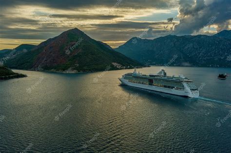 Premium Photo | Cruise ship in in the kotor bay