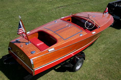 Antique Boats - Chris Craft 19' Racing Runabout