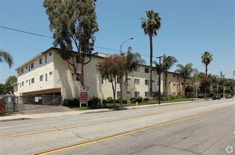 Old River Elementary School in Downey, CA - realtor.com®