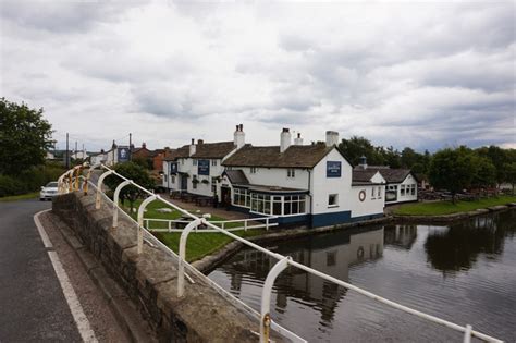 The Saracens Head © Ian S :: Geograph Britain and Ireland