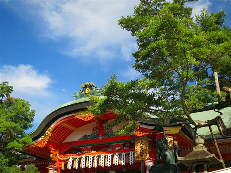 Fushimi Inari Shrine (1000 torii gates) - Tourist In Japan