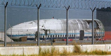 Crash of a McDonnell Douglas MD-11 in Hong Kong: 3 killed | Bureau of Aircraft Accidents Archives